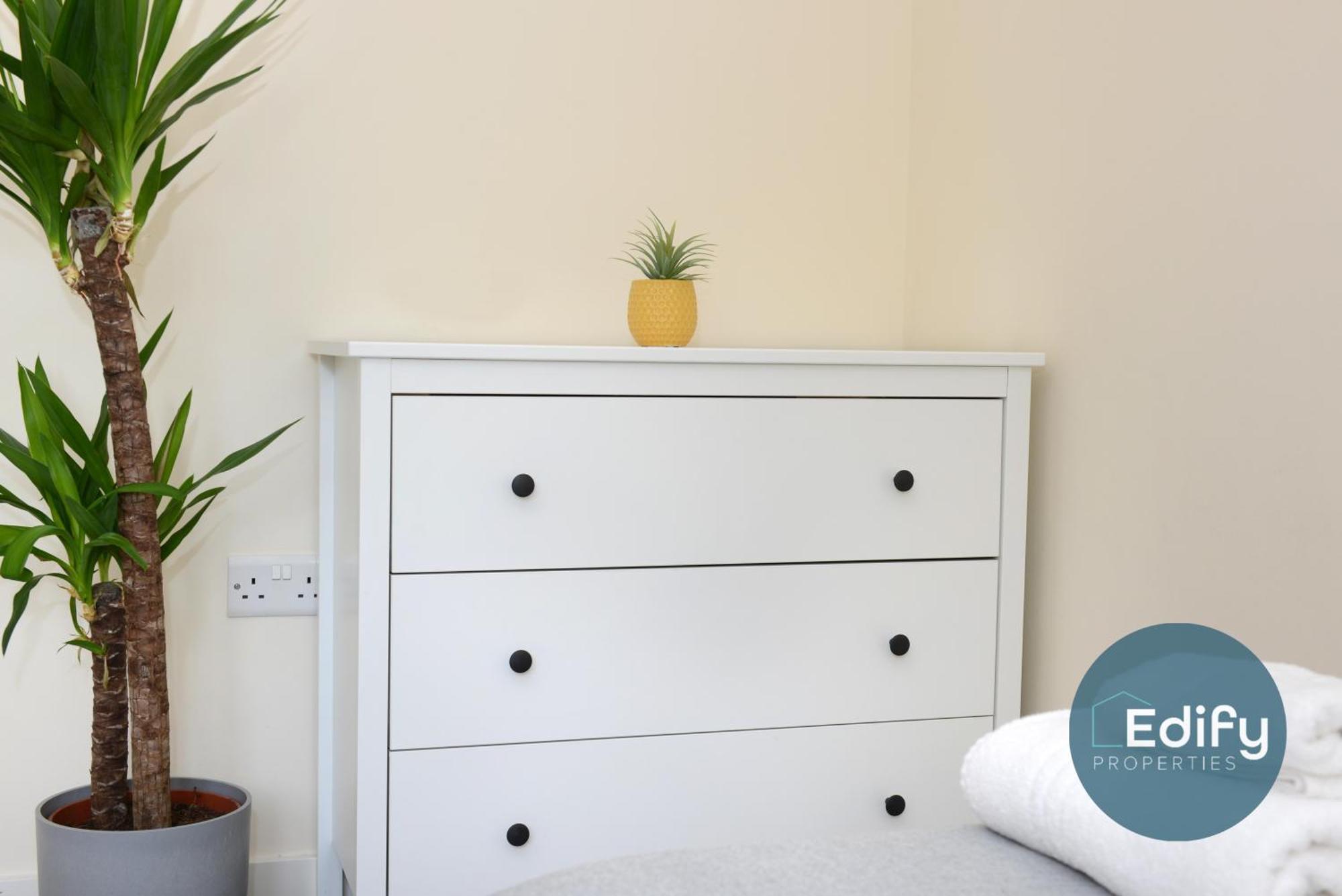 City Centre Townhouse, Sleeps 8, Free Parking Southampton Esterno foto