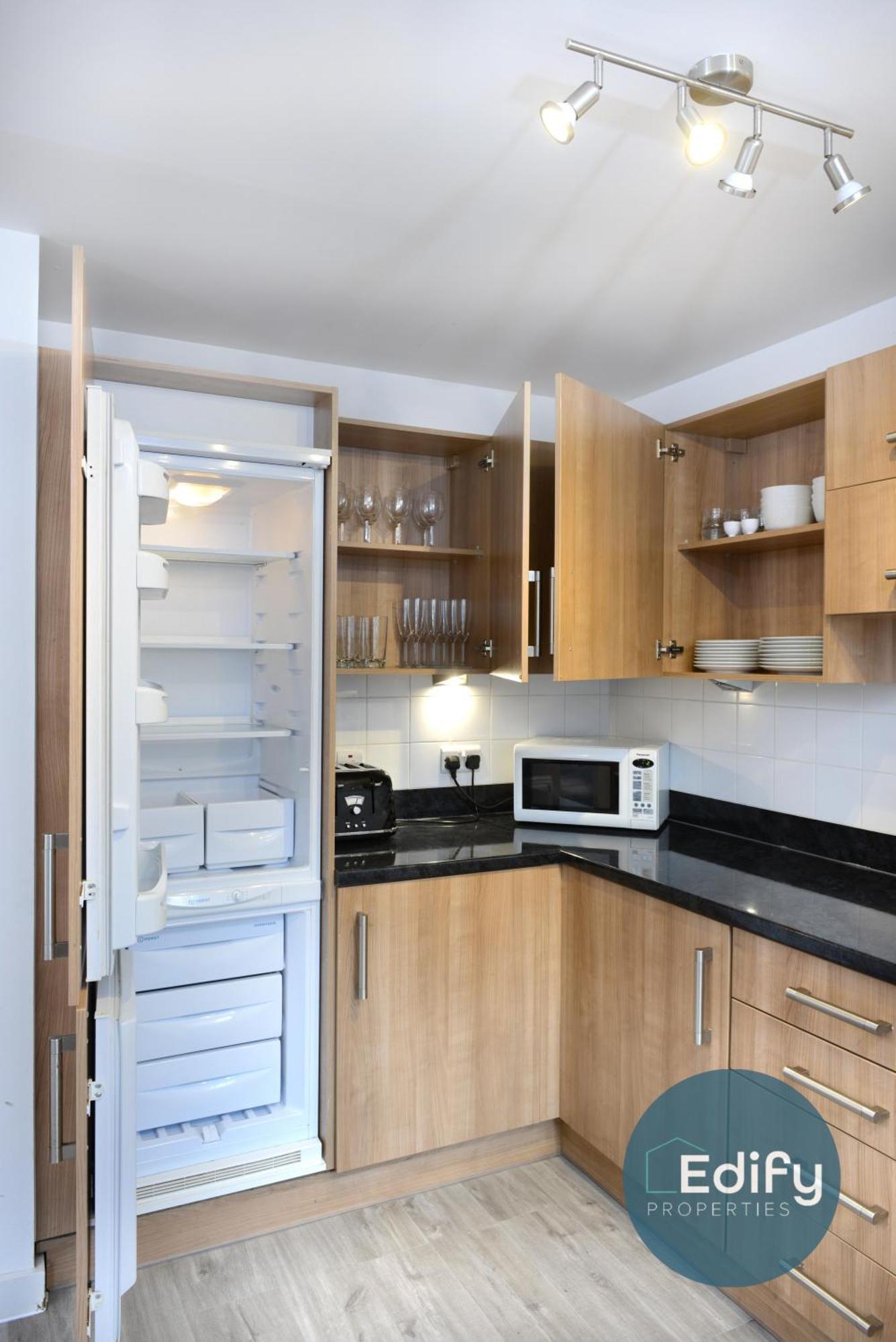 City Centre Townhouse, Sleeps 8, Free Parking Southampton Esterno foto